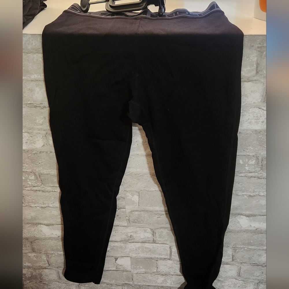 Fashionnova sportswear matching hoodie jacket and leggings set